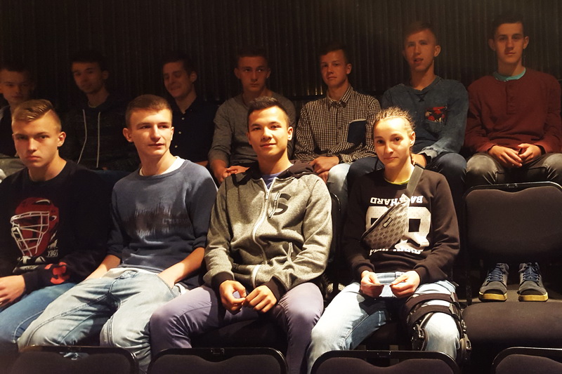 2015_sms_w_teatrze.jpg
